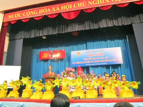 Ngành giáo dục – đào tạo tổ chức hội nghị tổng kết năm học 2014-2015 và triển khai công tác trọng tâm năm học 2015-2016